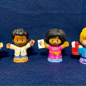 Fisher-Price Colorful Kids Figurine Duo - Pink & Tan Characters